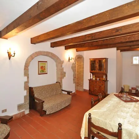 Apartamento Sleeps 4 T241983